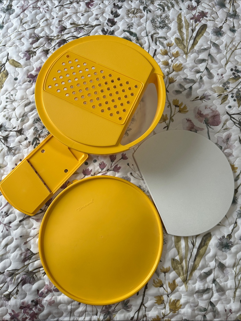 Vintage Tupperware Yellow Multipurpose strainer set - Bright Yellow Plastic